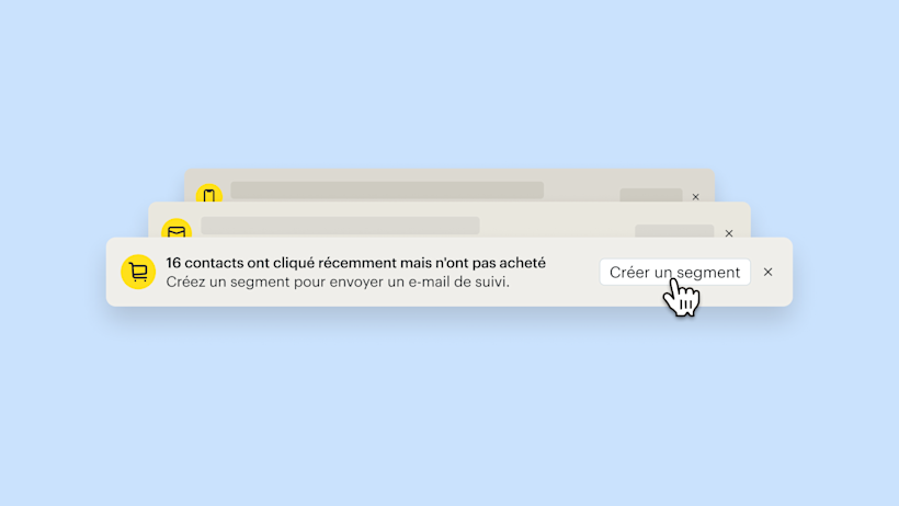 Fenêtre contextuelle d'alerte indiquant « 16 contacts ont récemment cliqué mais n'ont pas acheté » avec un bouton « Créer un segment » et un pointeur de curseur.